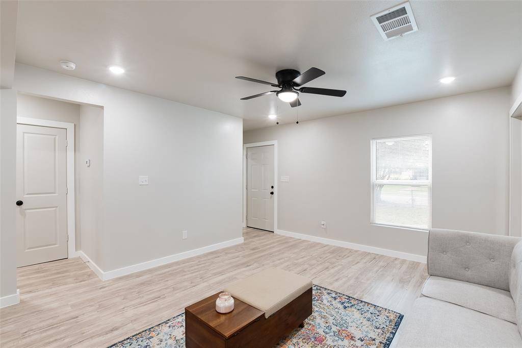 Dallas, TX 75216,3110 Utah Avenue