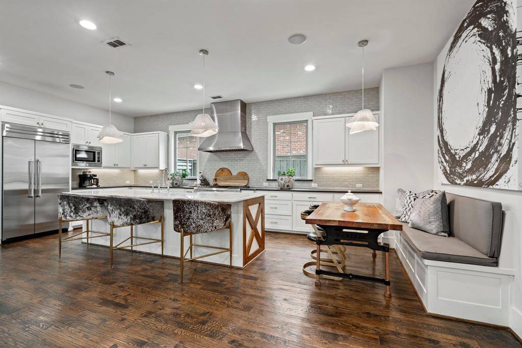 Dallas, TX 75214,7102 Coronado Avenue