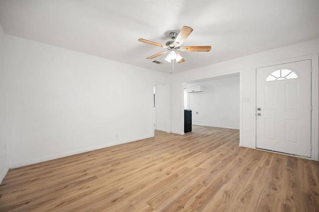 Fort Worth, TX 76115,1417 Hamsted Street