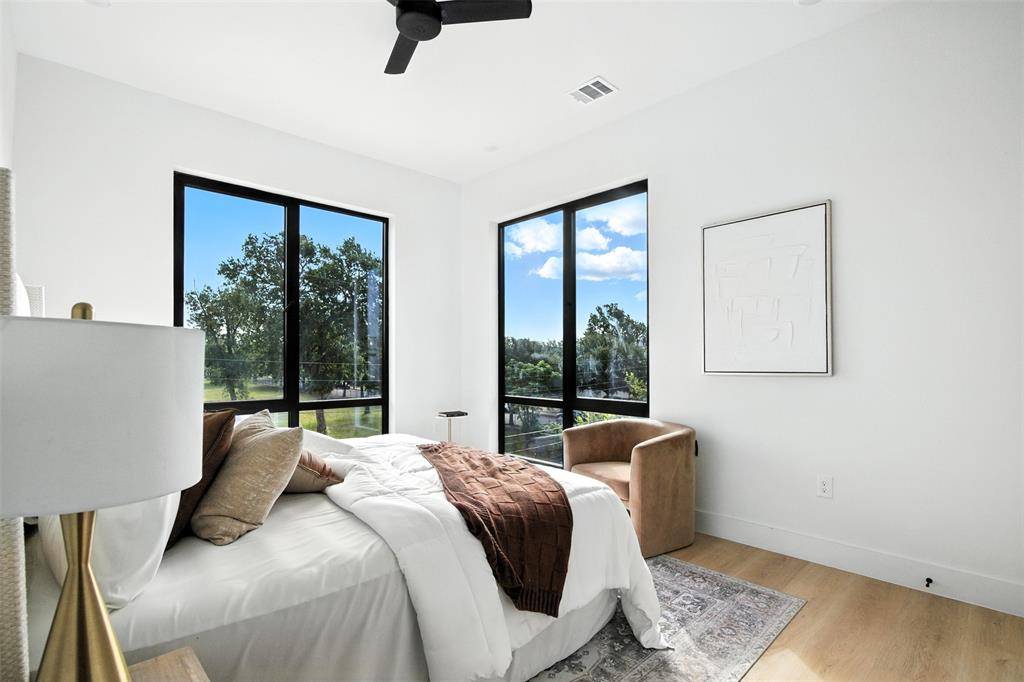 Dallas, TX 75219,4611 Fairmount Street #101