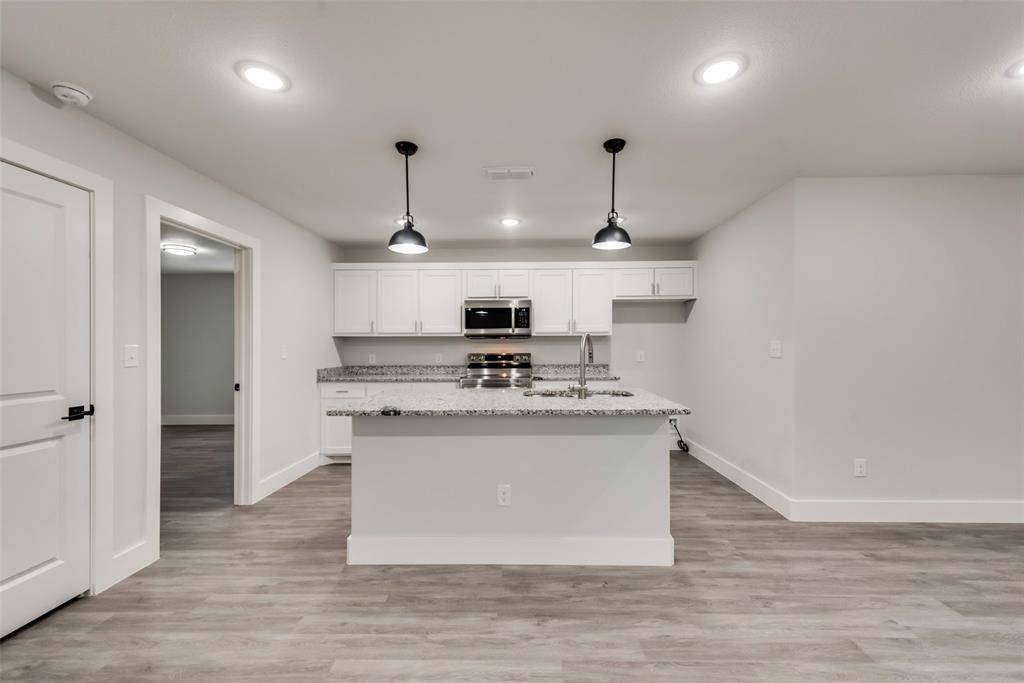 Bonham, TX 75418,420 E 5th Street