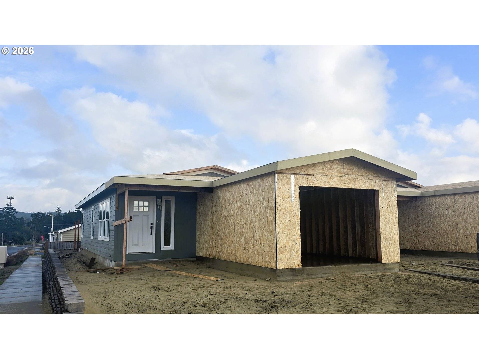 Florence, OR 97439,5299 Maple ST