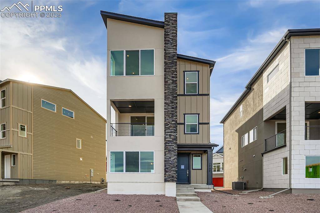 Colorado Springs, CO 80905,1727 Keystone Crest LN