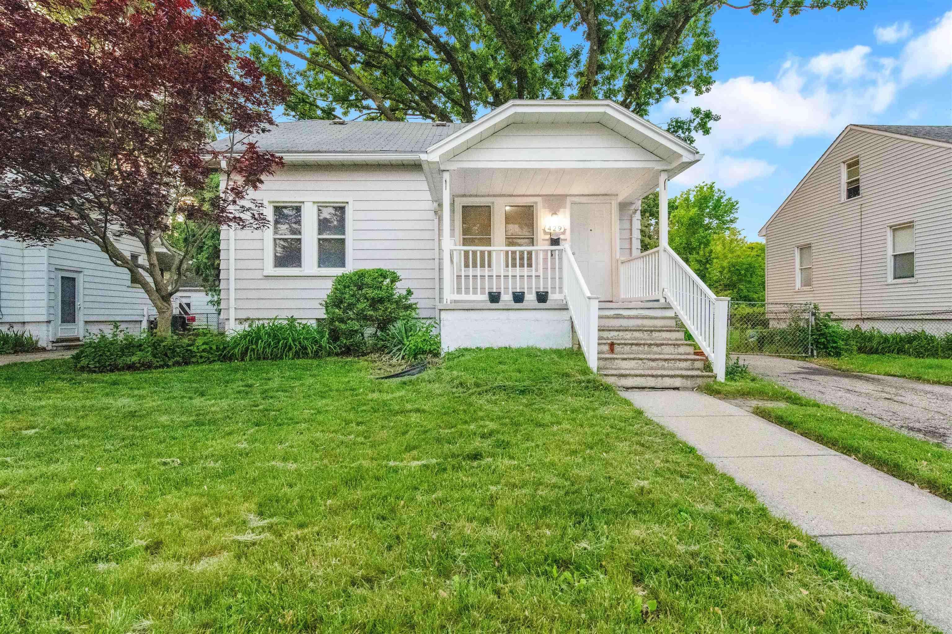 Royal Oak, MI 48073,429 Linden AVE