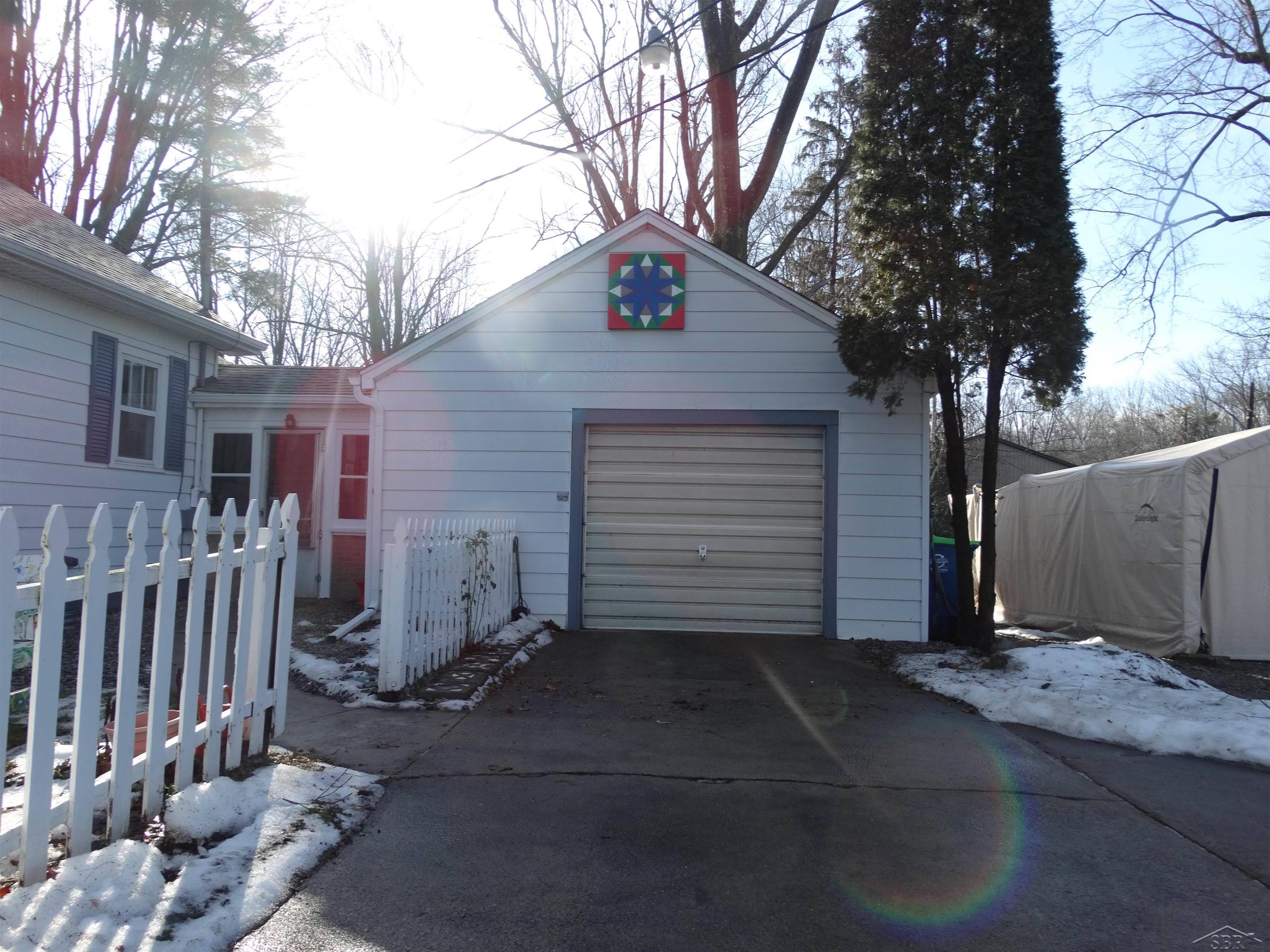 Saginaw, MI 48601,4616 King RD