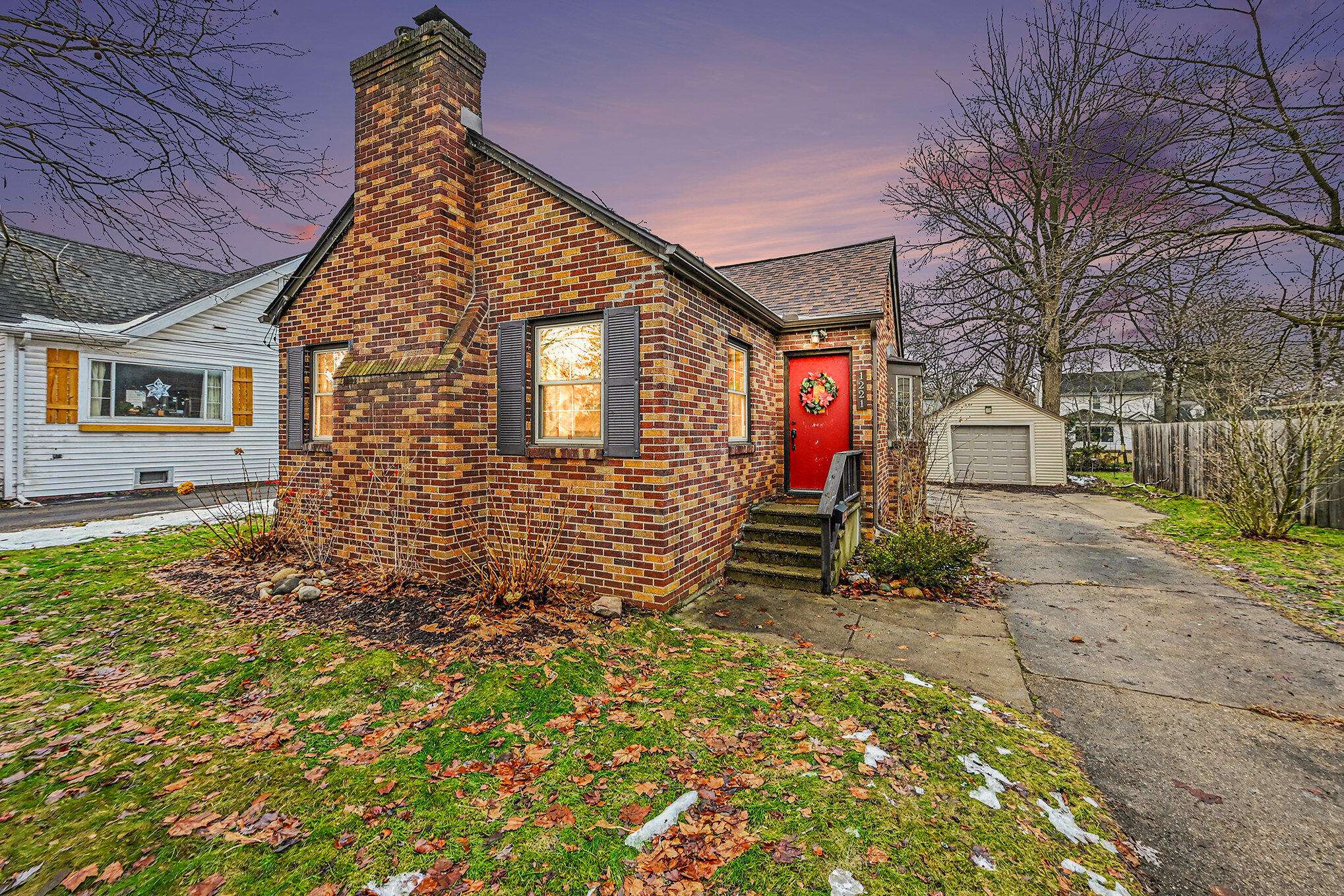 Kalamazoo, MI 49001,1221 Cambridge DR