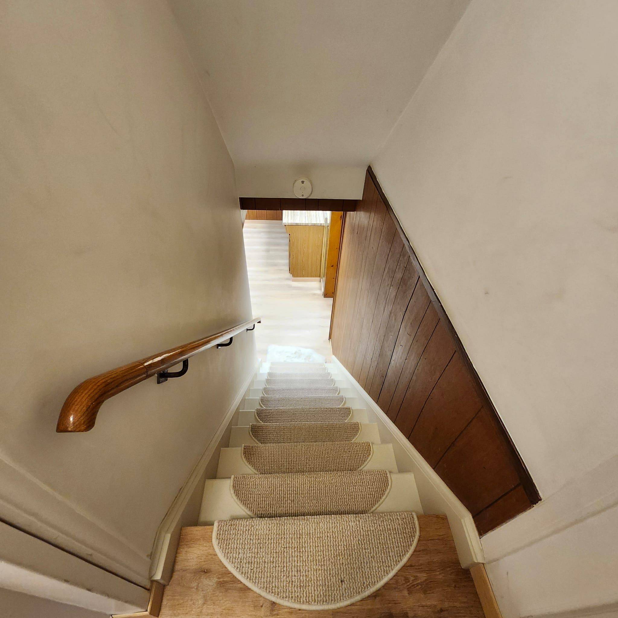 Toronto C12, ON M2P 1R5,223 Old Yonge ST #LOWER