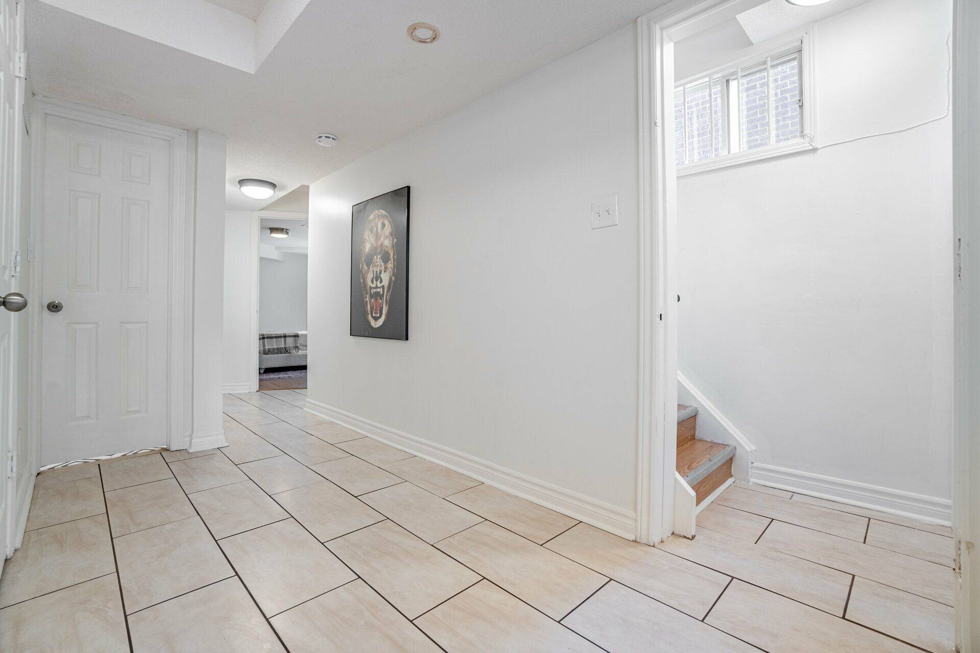 Toronto E06, ON M1N 1X9,171 Clonmore DR