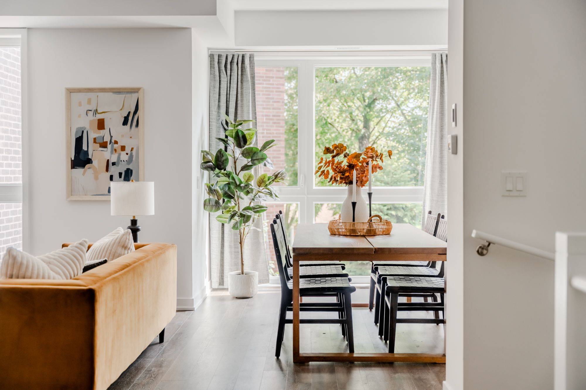 Toronto E06, ON M1N 3C5,35 Birchcliff AVE #42