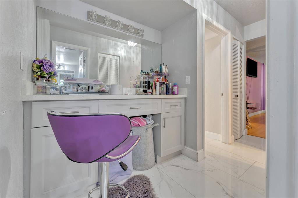 Tamarac, FL 33321,7653 NW 79th Ave #208