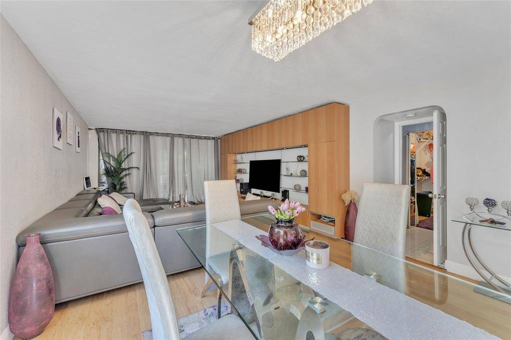 Tamarac, FL 33321,7653 NW 79th Ave #208