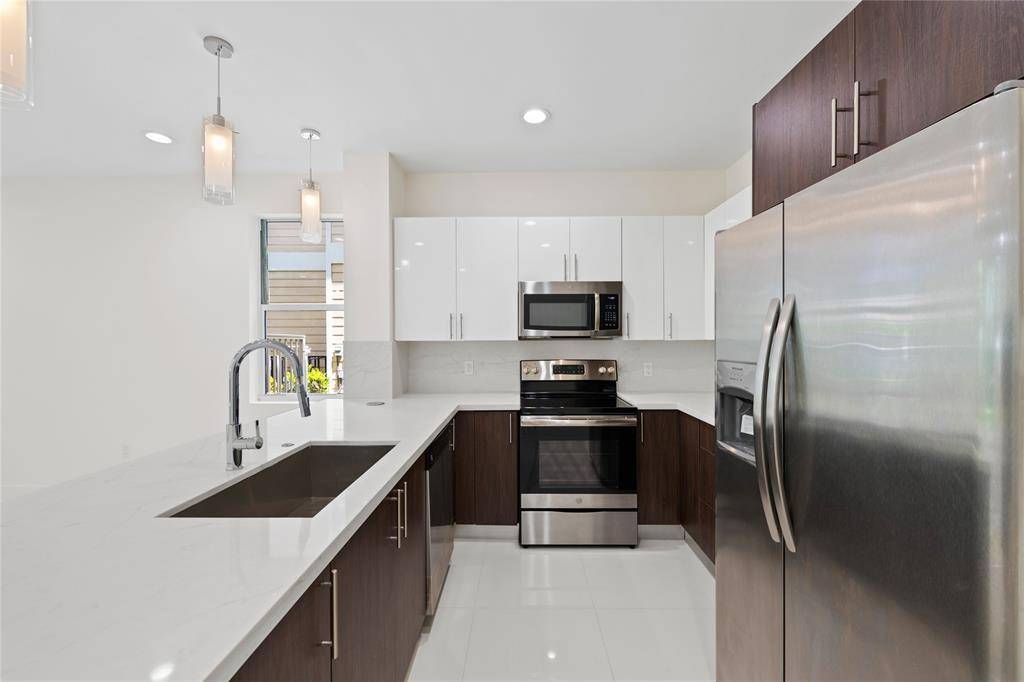 Fort Lauderdale, FL 33315,1430 SW 4th Ave #1430