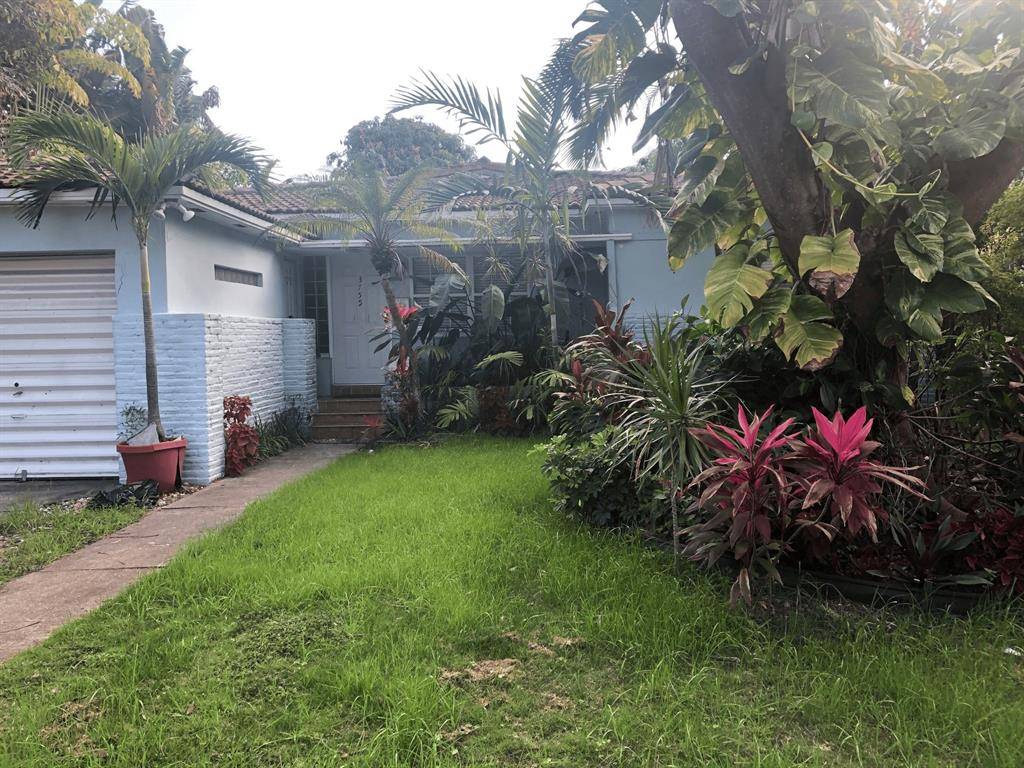 Miami Beach, FL 33140,3755 Royal Palm Ave