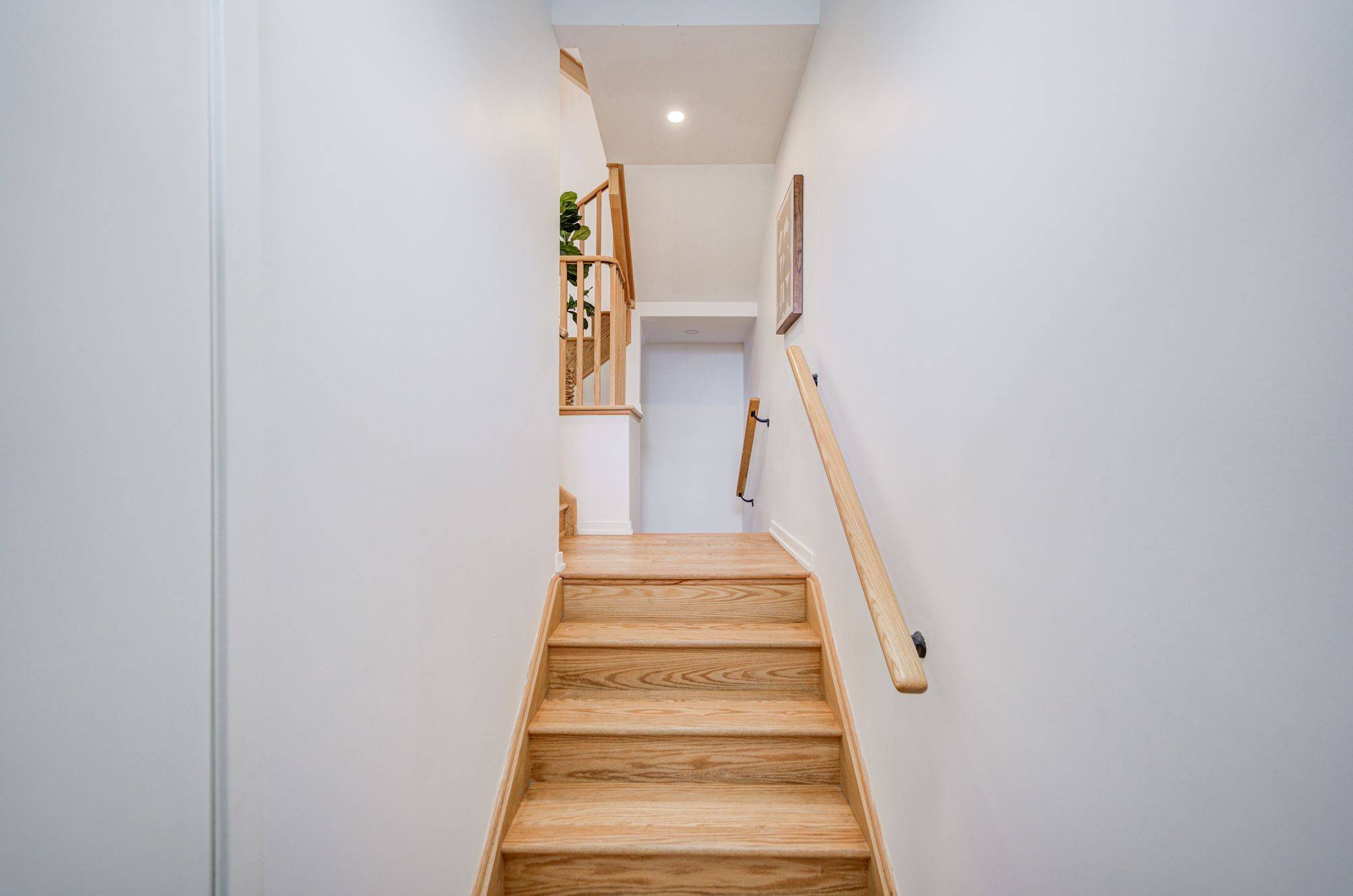 Vaughan, ON L6A 1S2,99 Crimson Forest DR