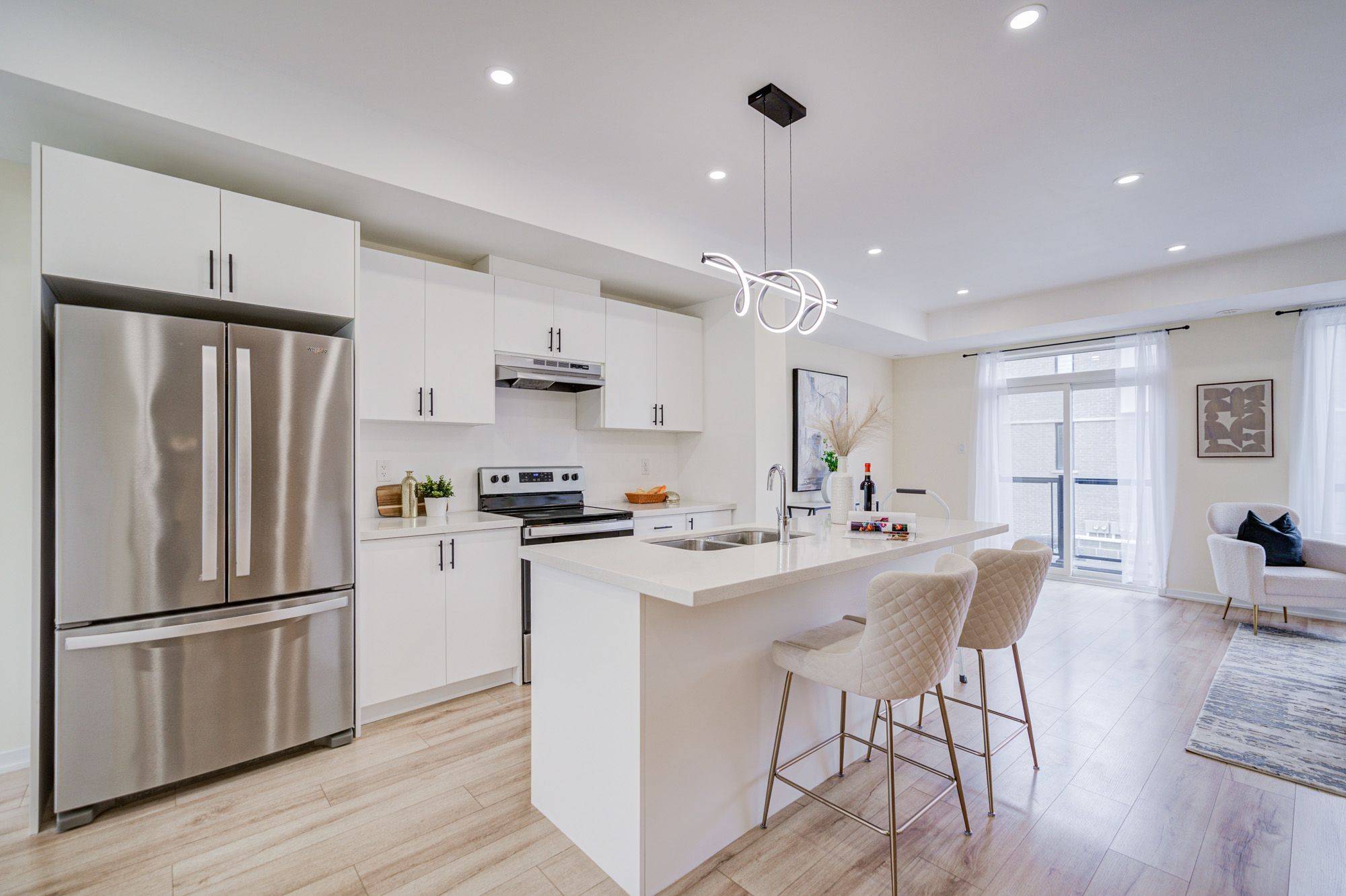 Vaughan, ON L6A 1S2,99 Crimson Forest DR