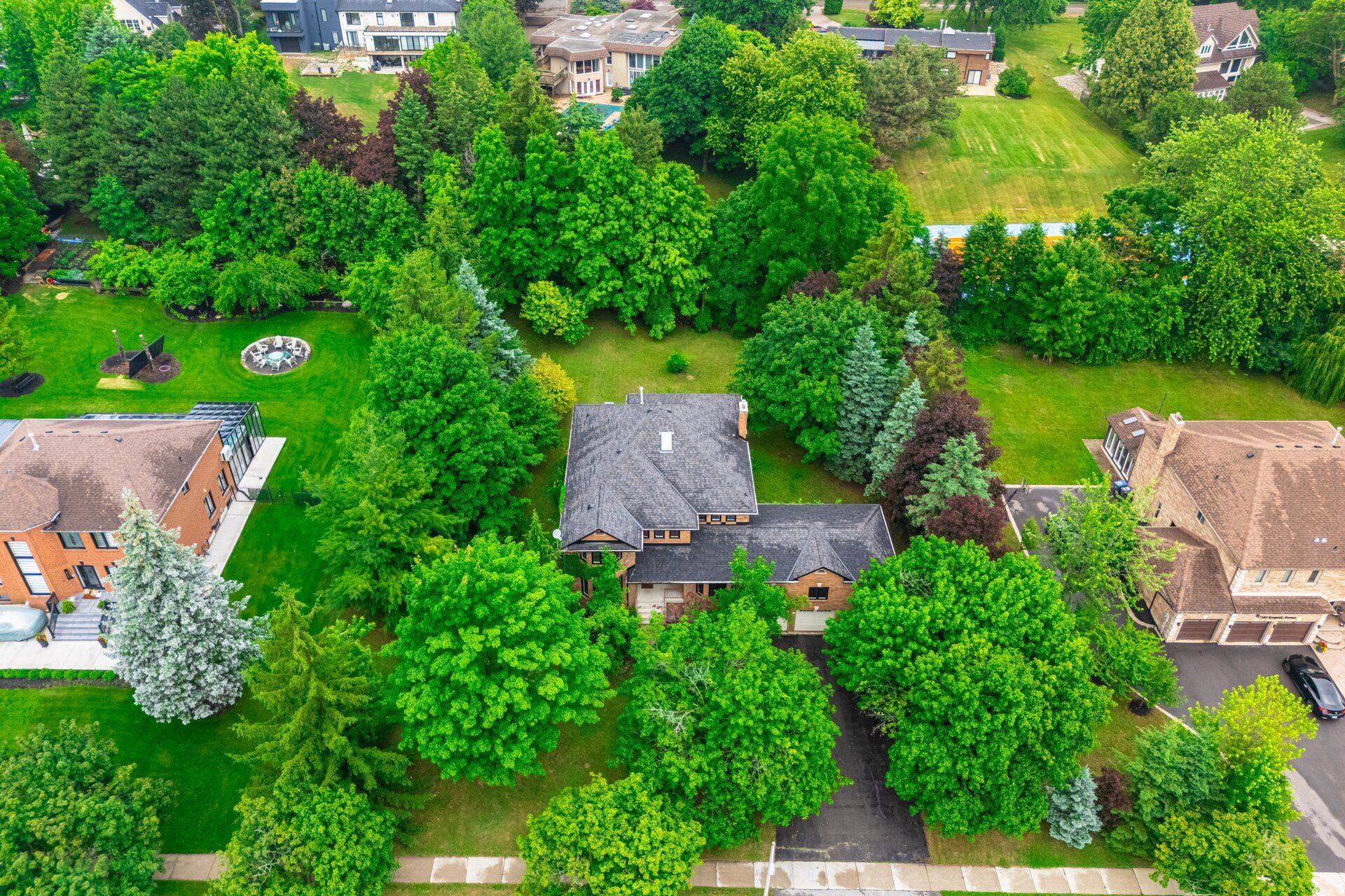 Brampton, ON L6Z 3J8,106 Kenpark AVE