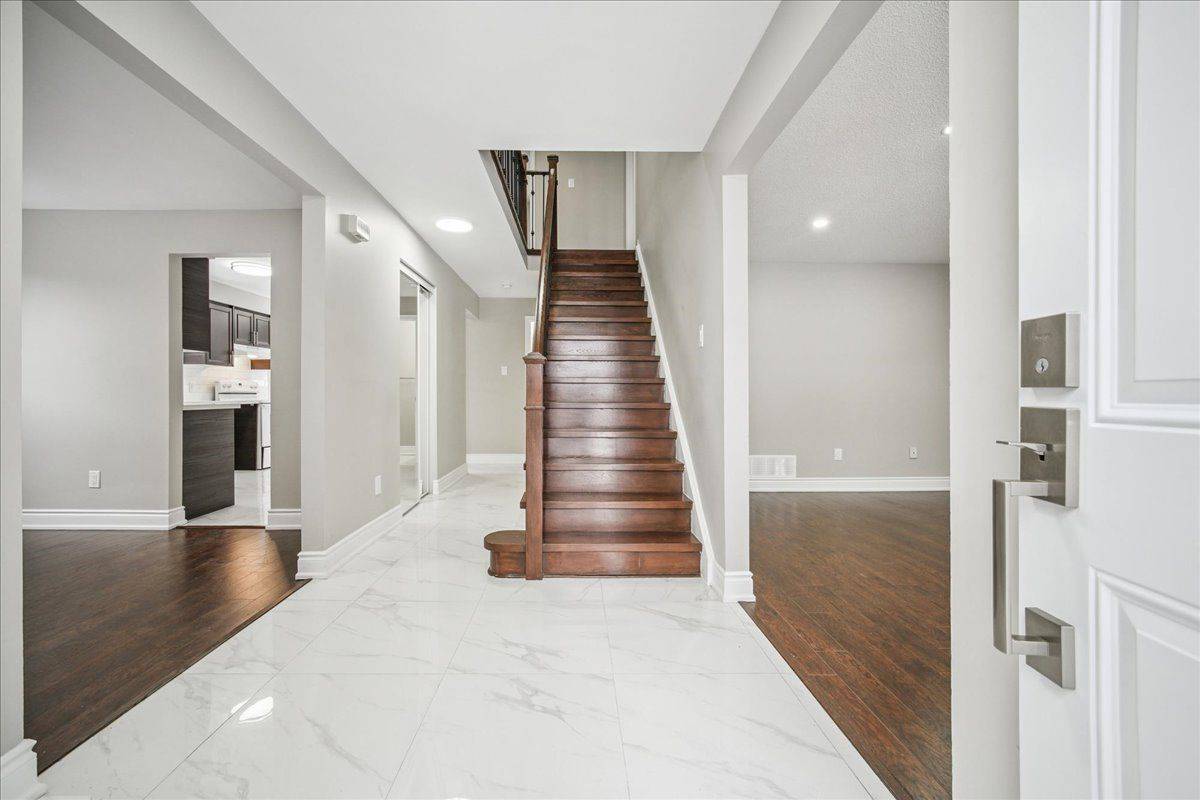 Brampton, ON L6S 3Y8,44 Newcastle CRES