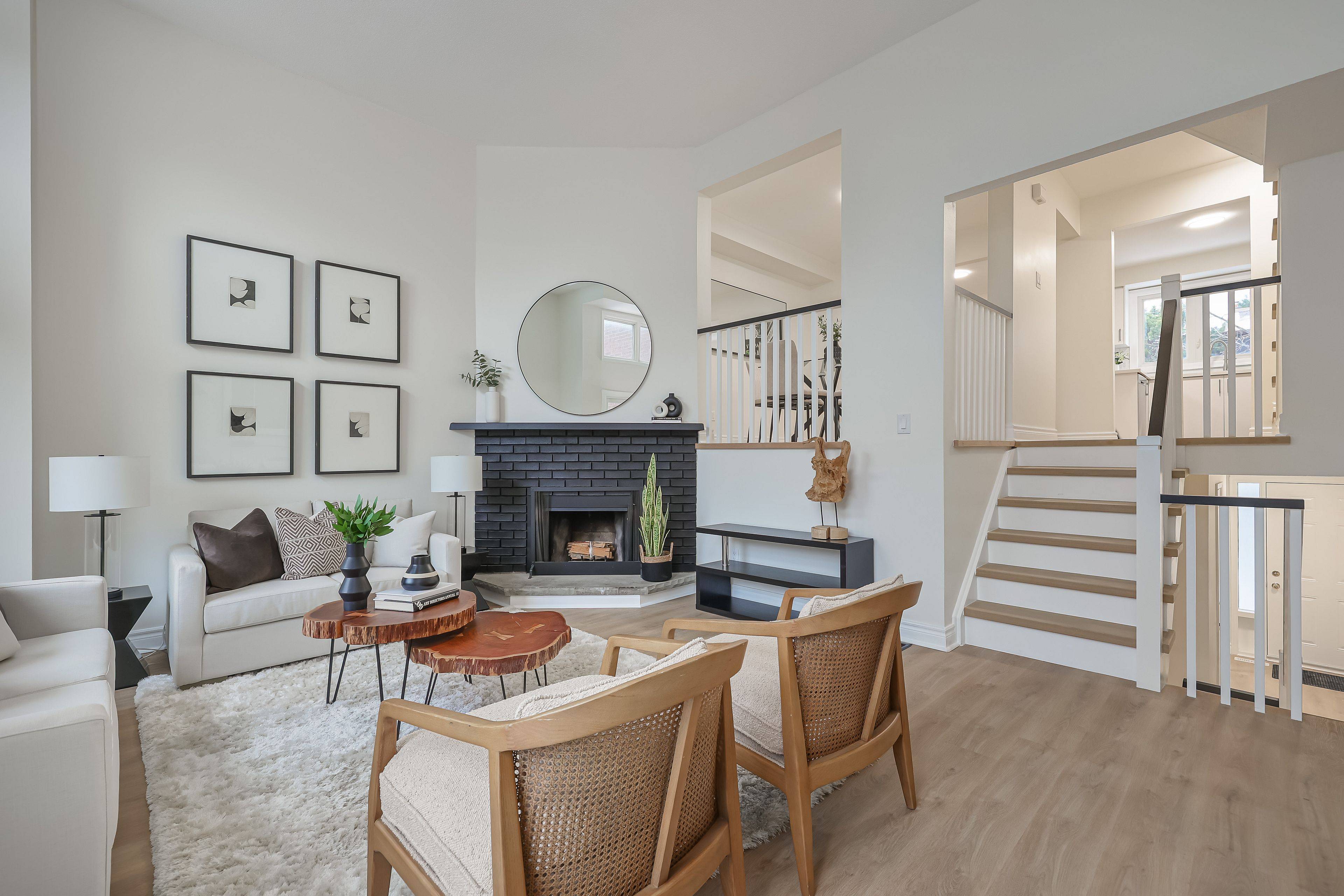 Mississauga, ON L4W 2M8,1755 Rathburn RD E #104