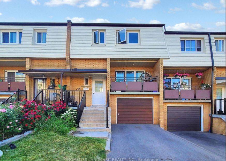 Mississauga, ON L5A 3M4,3175 Kirwin AVE #138