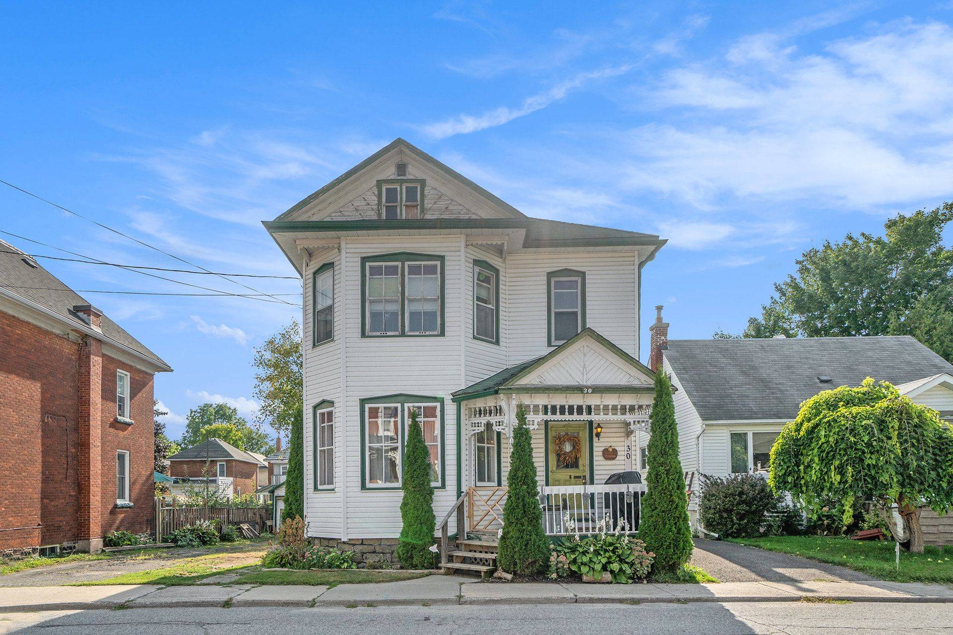 Smiths Falls, ON K7A 2K5,30 Kensington AVE