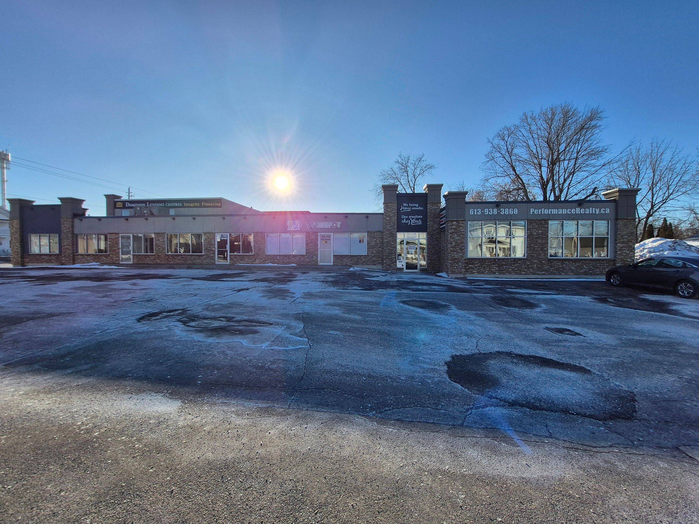 Cornwall, ON K6J 3R9,722 Pitt ST #109