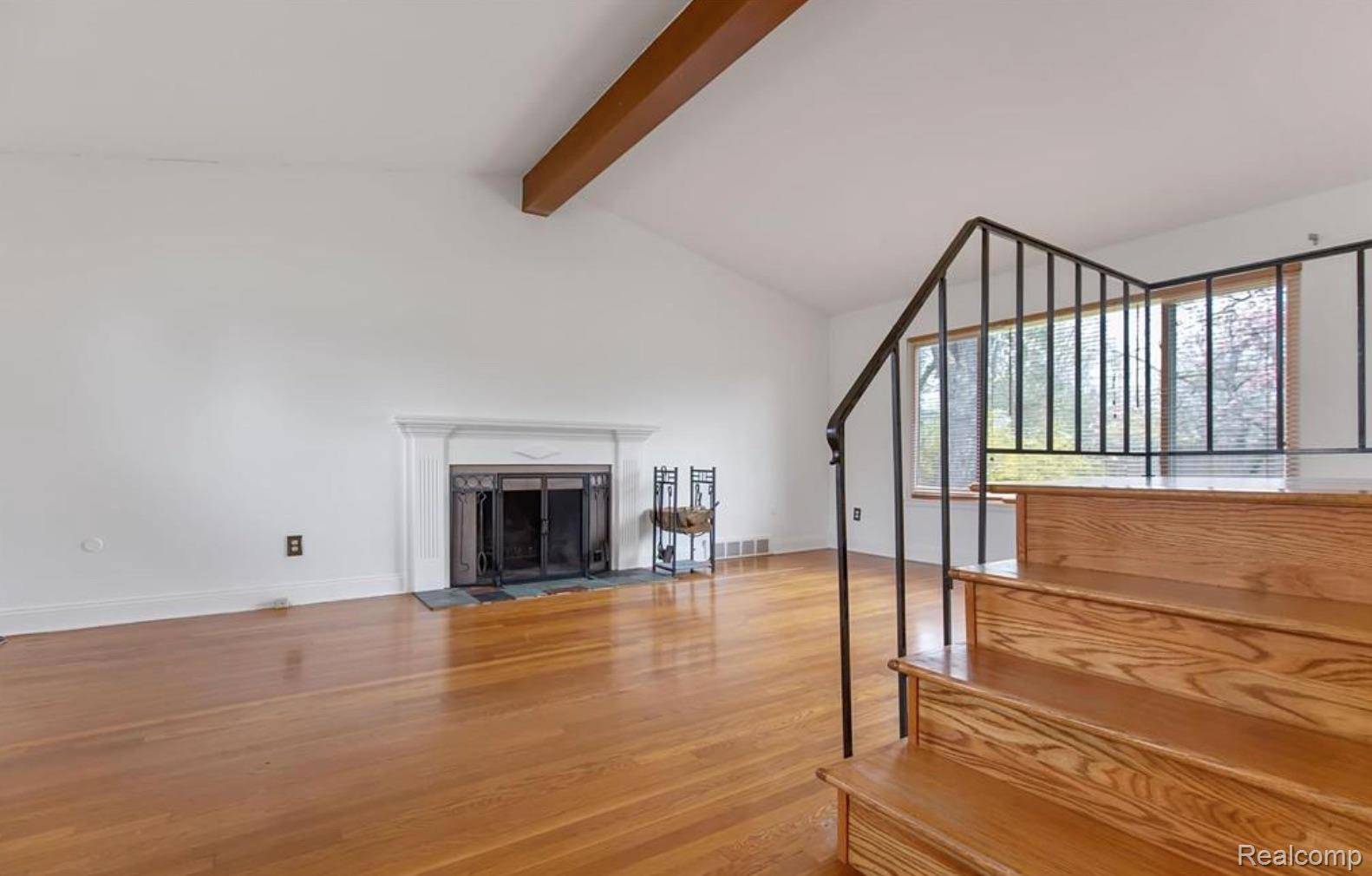 Bloomfield Hills, MI 48304,1299 Winchcombe DR