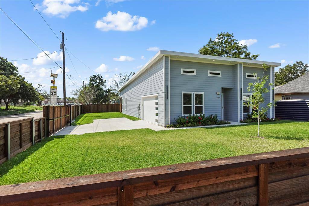 Dallas, TX 75217,10916 Cade Road