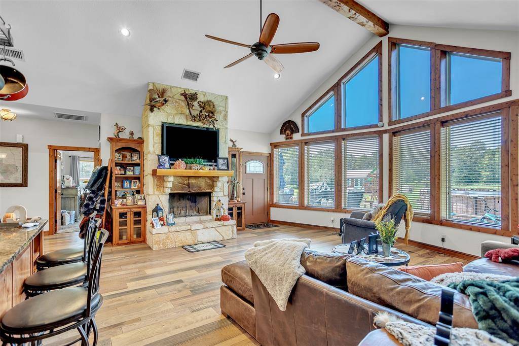 Teague, TX 75860,899 Fcr #930