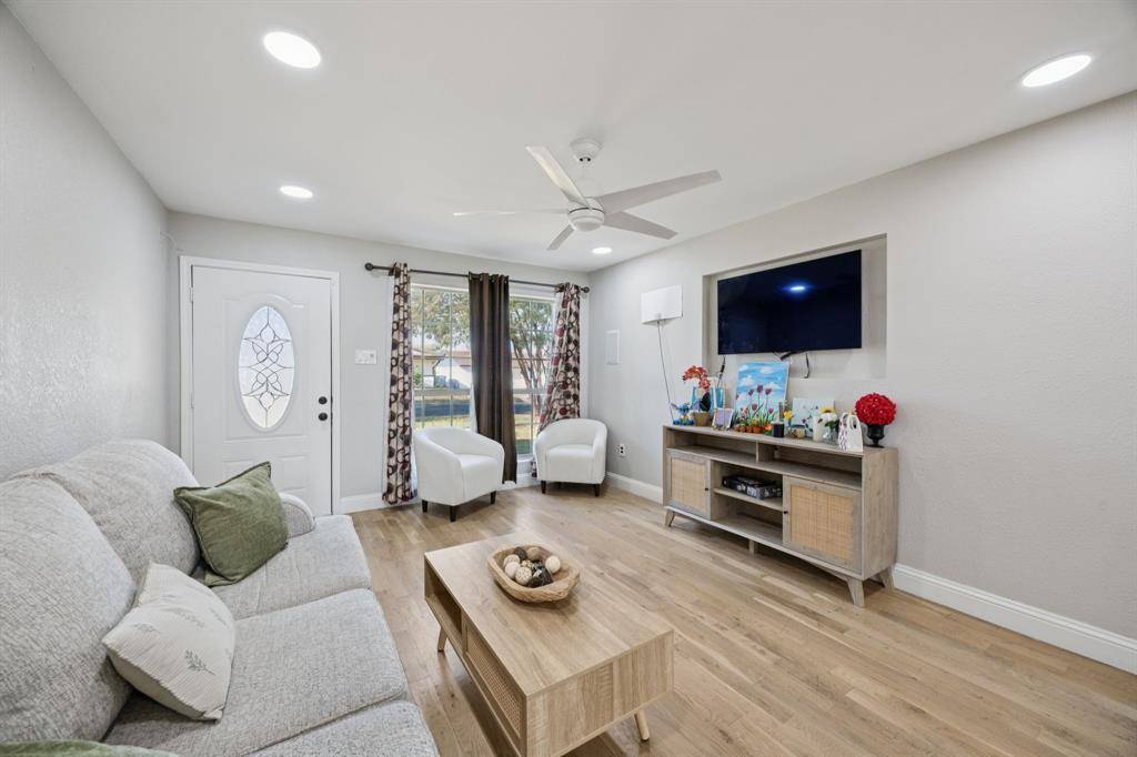 Dallas, TX 75241,4106 Mehalia Drive