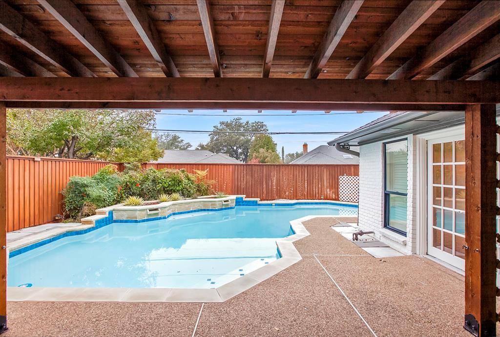 Dallas, TX 75248,16114 Shadybank Drive