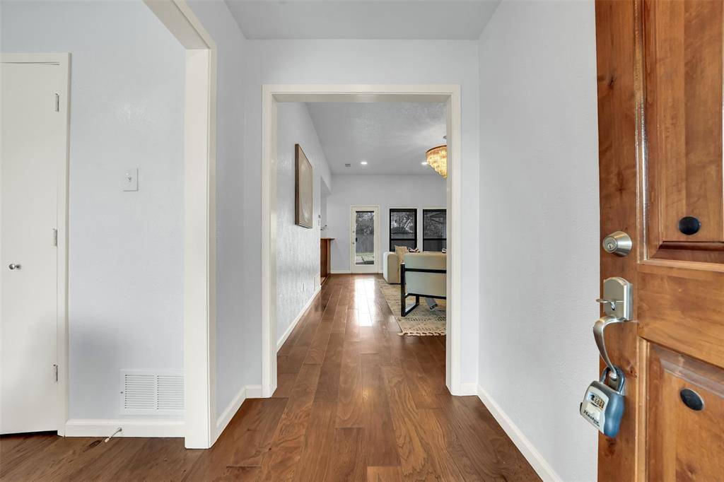 Richardson, TX 75080,2424 Valley Frg