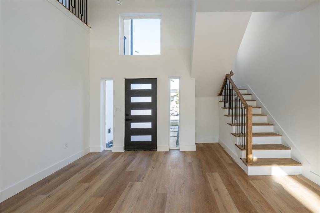 Dallas, TX 75229,2950 Sundial Drive