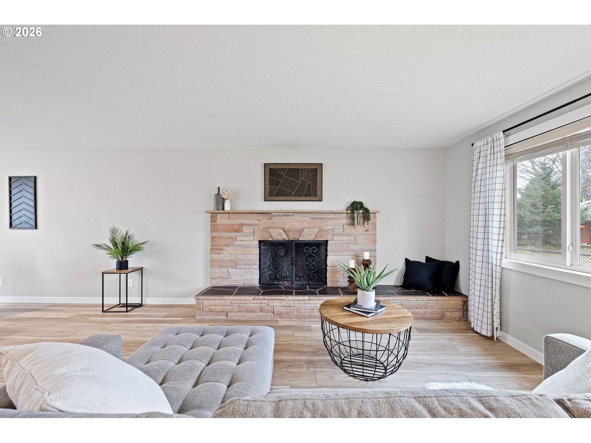 Eugene, OR 97404,4795 THUNDERBIRD ST