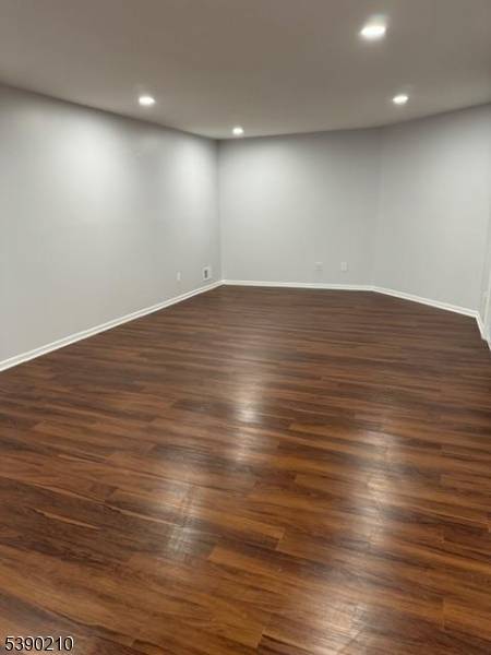 Sayreville Boro, NJ 08859,1 Upperbrook Ct