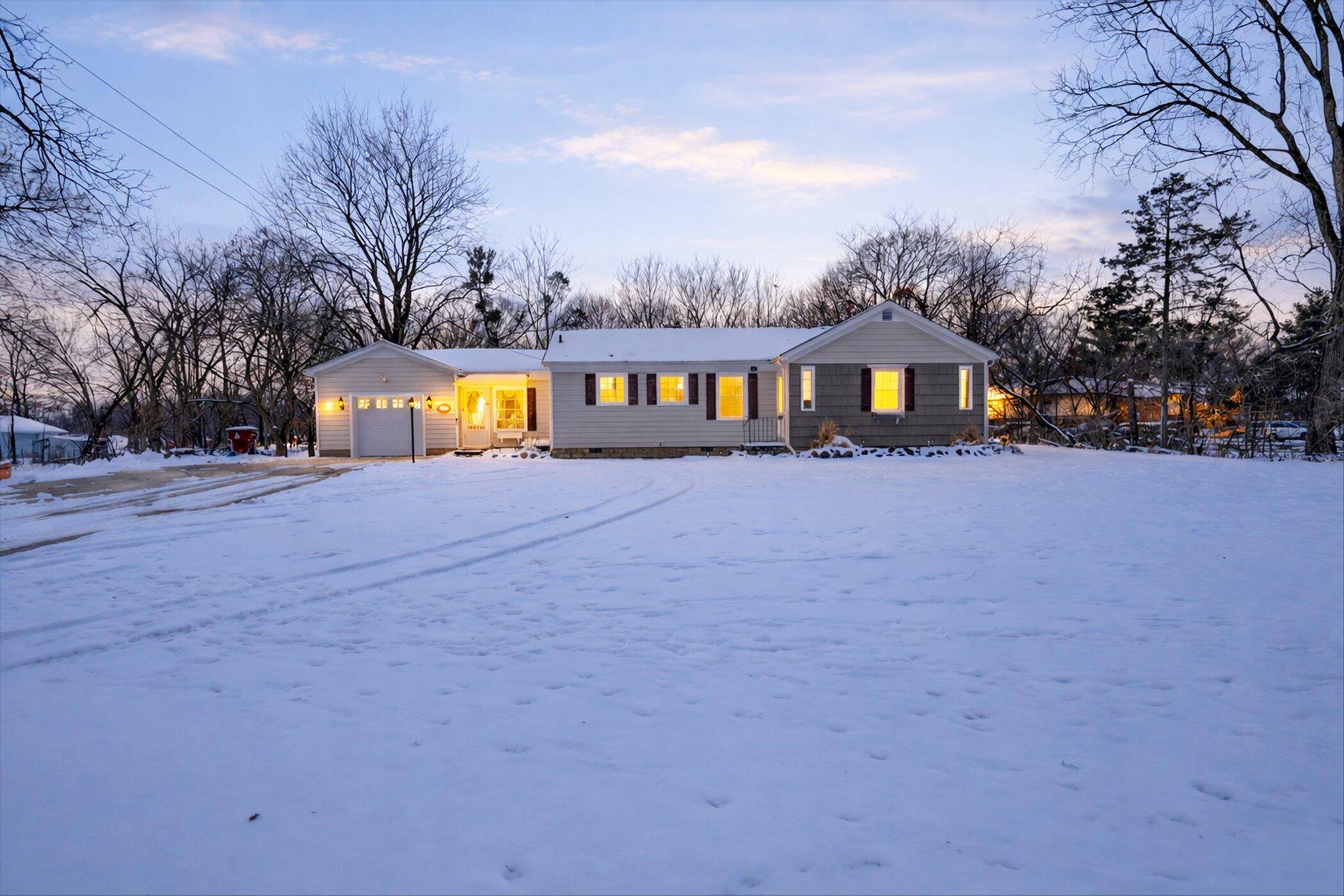 Albion, MI 49224,1035 Maple ST