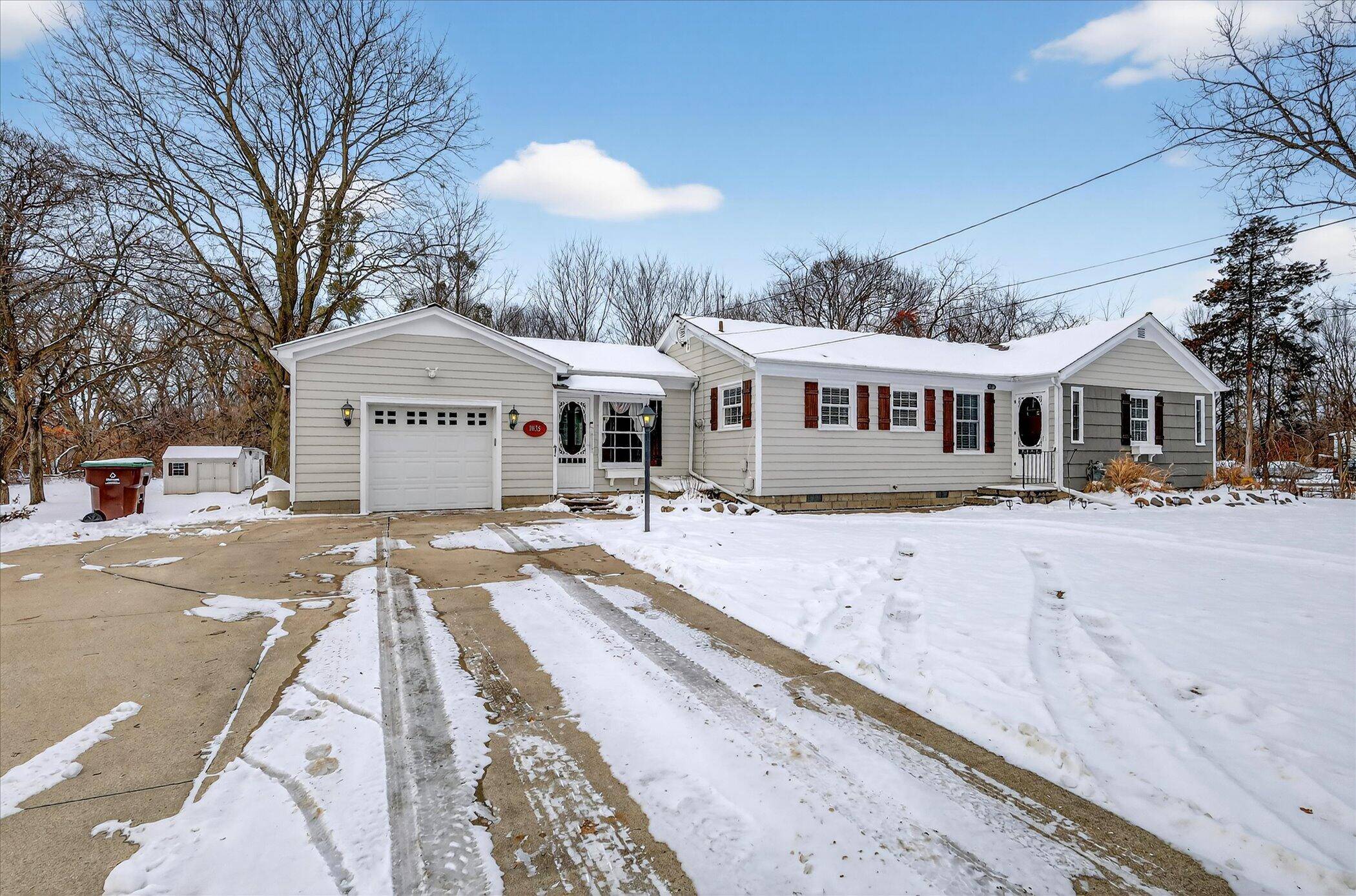 Albion, MI 49224,1035 Maple ST