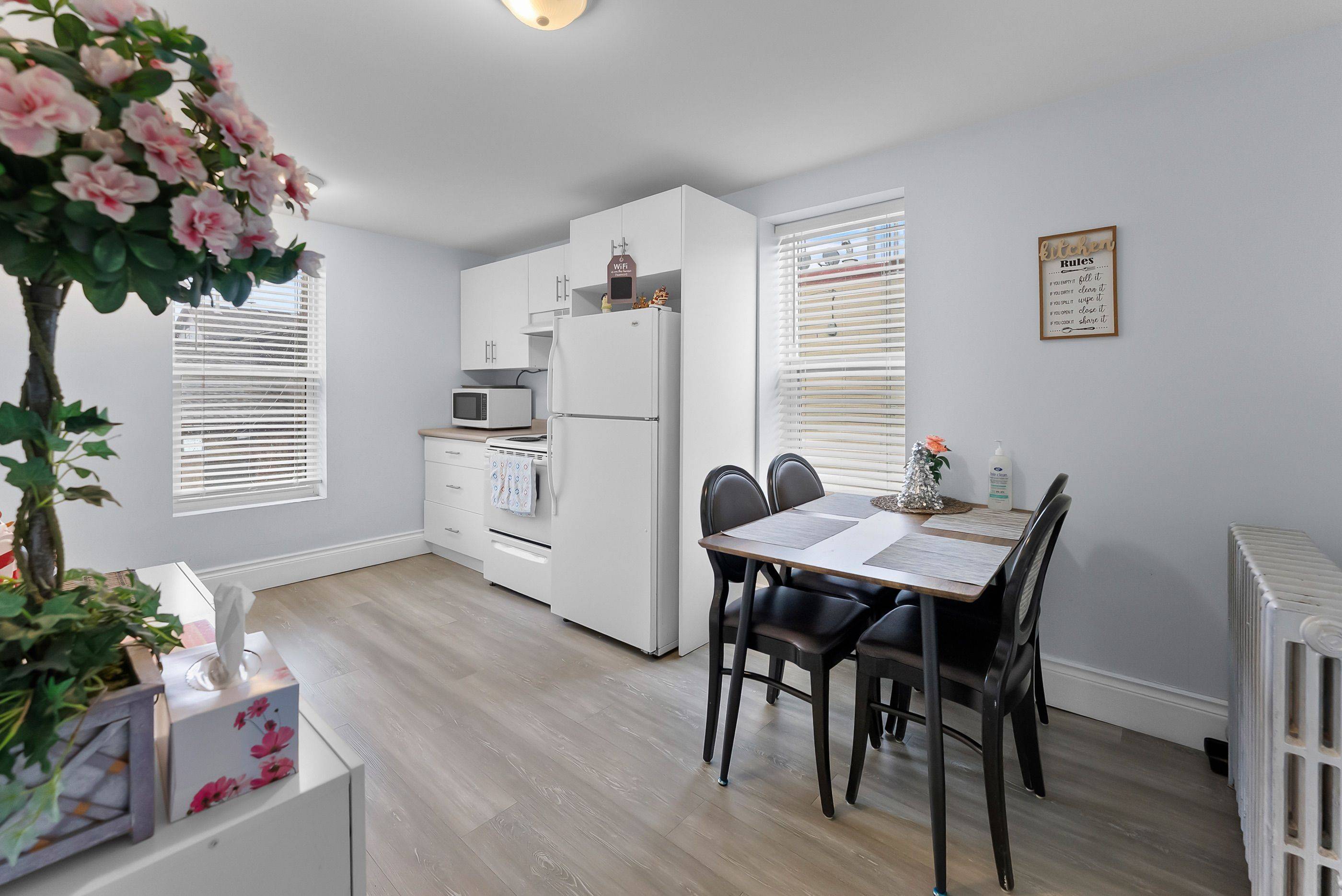 Niagara Falls, ON L2G 1S9,5858 ferry ST #1