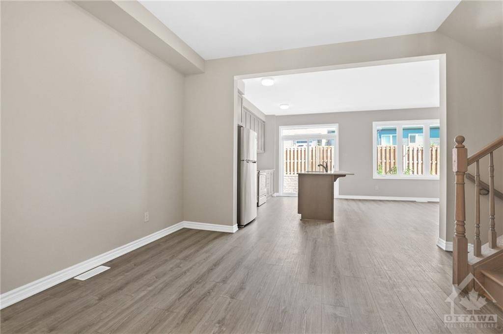 Barrhaven, ON K2J 7A2,517 RYE GRASS WAY