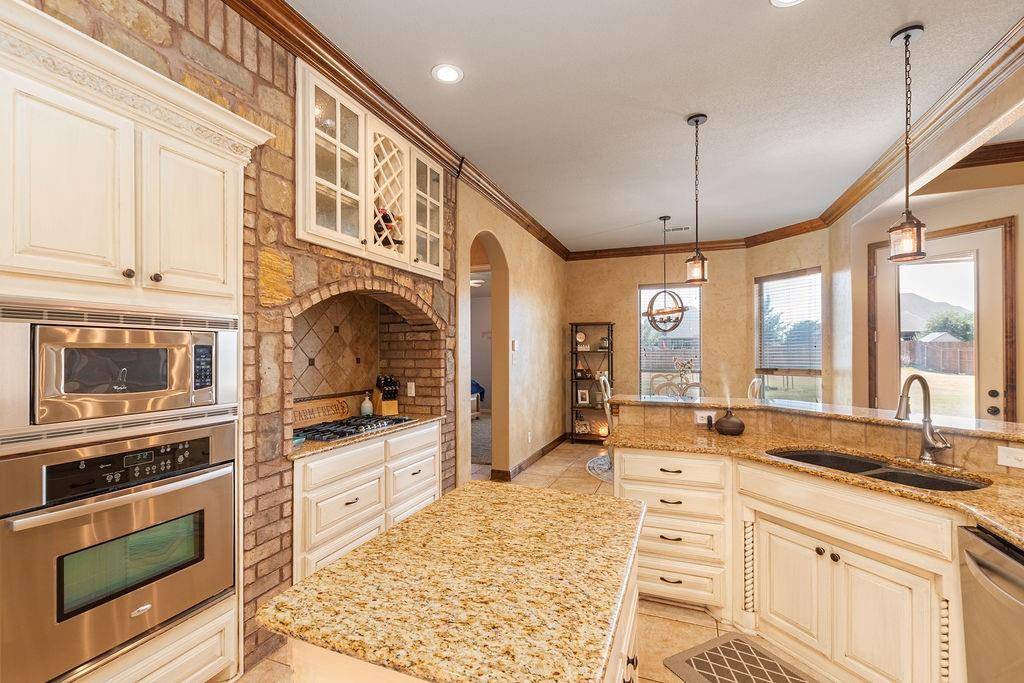 Fort Worth, TX 76052,1173 Durango Springs Drive