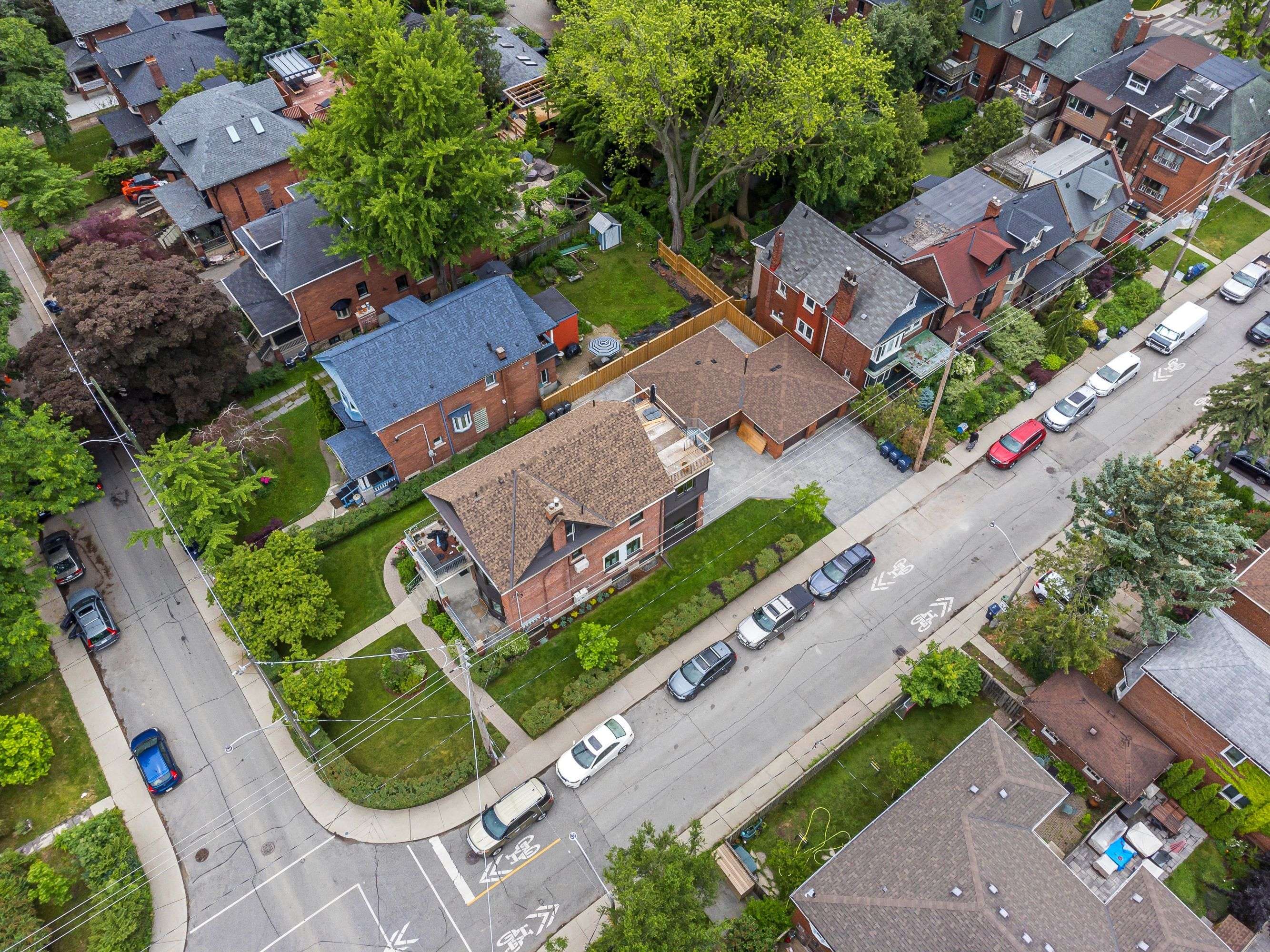 Toronto C01, ON M6H 2Y7,202 Rusholme RD #House