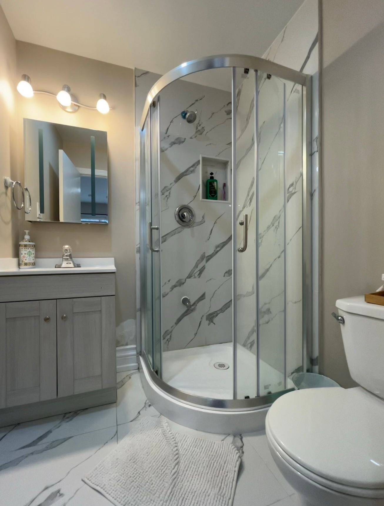 Toronto C15, ON M2K 2H6,62 Banstock Dr DR #Room 3