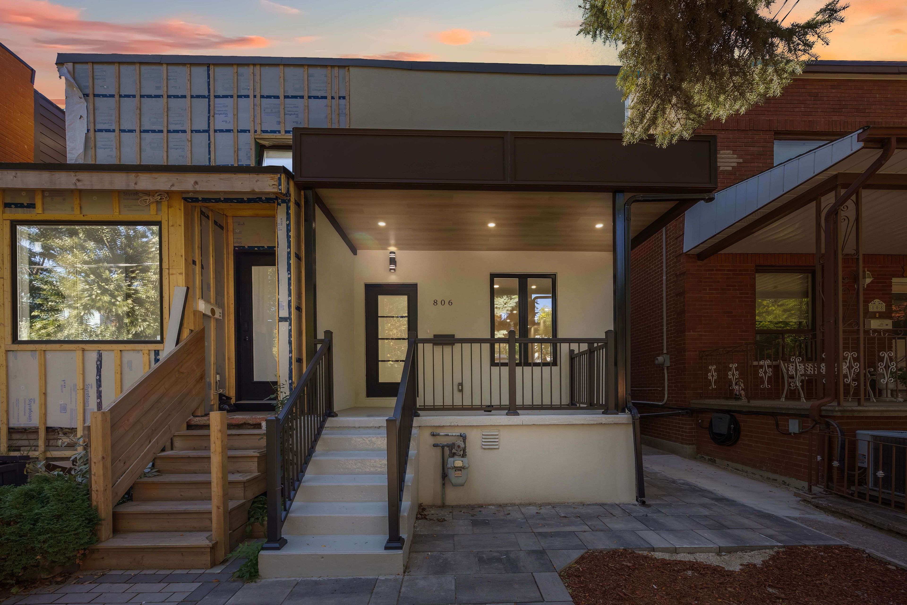 Toronto W02, ON M6H 3J6,806 Gladstone AVE