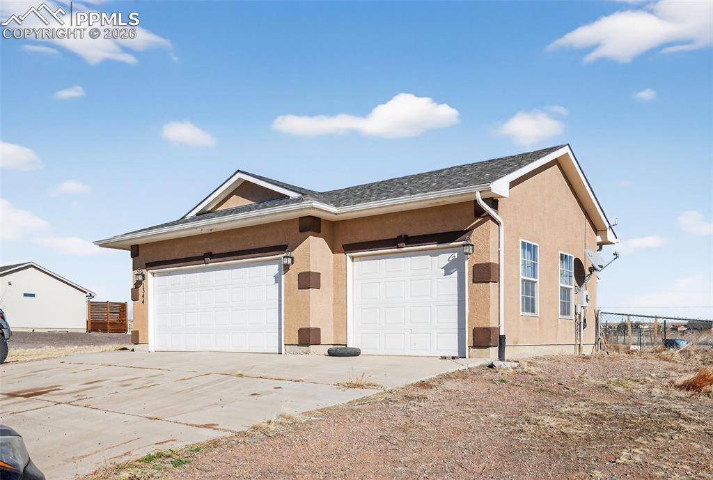 Pueblo, CO 81007,1344 N Blazing Star LN
