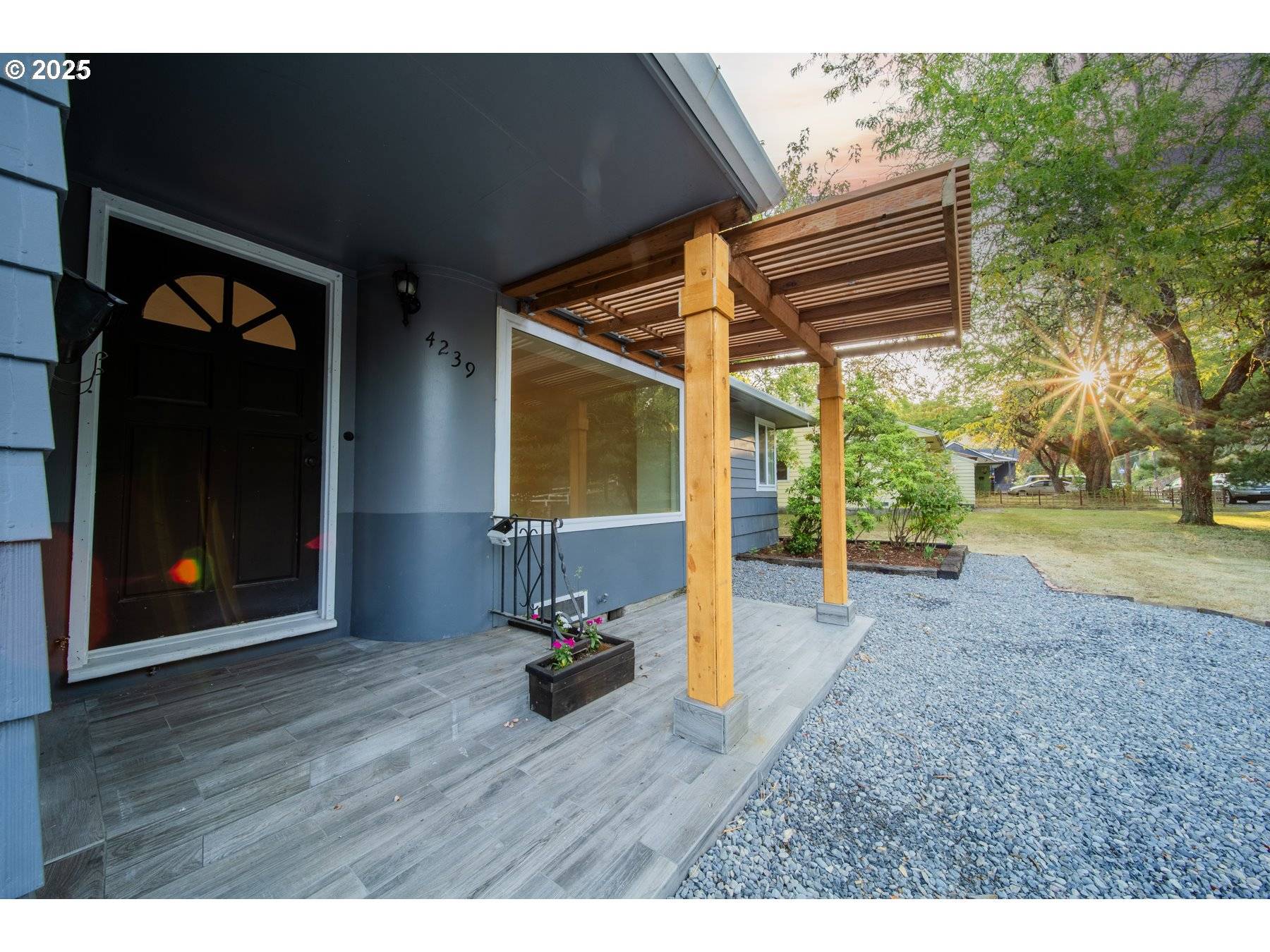 Portland, OR 97219,4239 SW GARDEN HOME RD