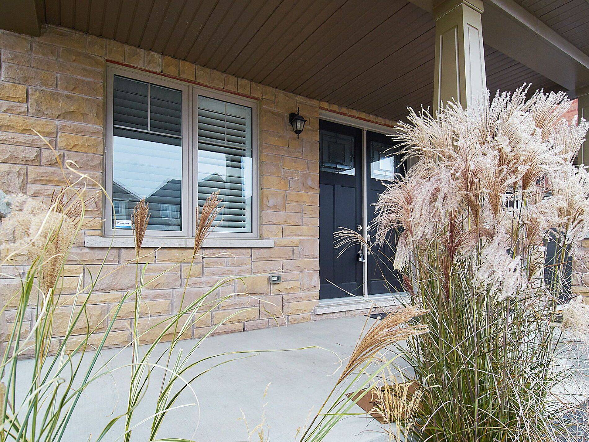 Oshawa, ON L1L 0L4,2344 Dobbinton ST