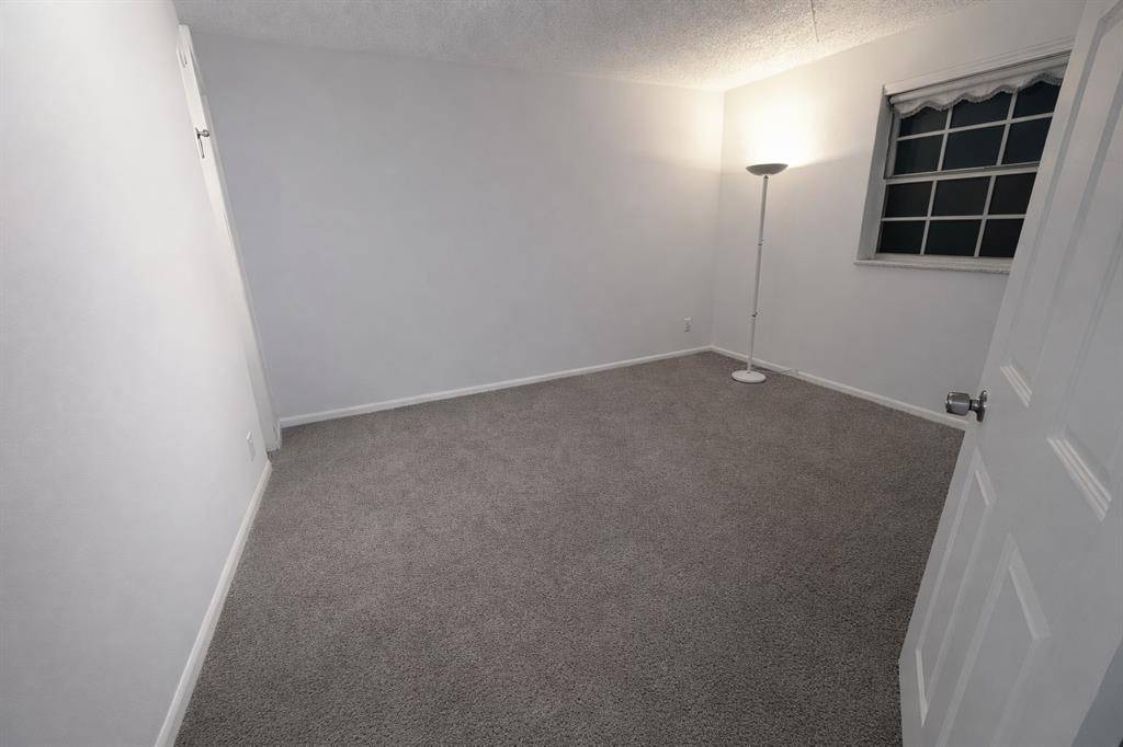 Lauderdale Lakes, FL 33319,4281 NW 41st St #419