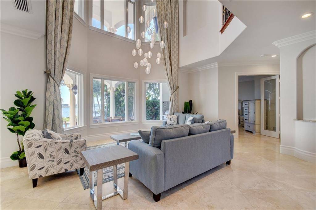 Lake Worth Beach, FL 33460,1320 S Lakeside Dr