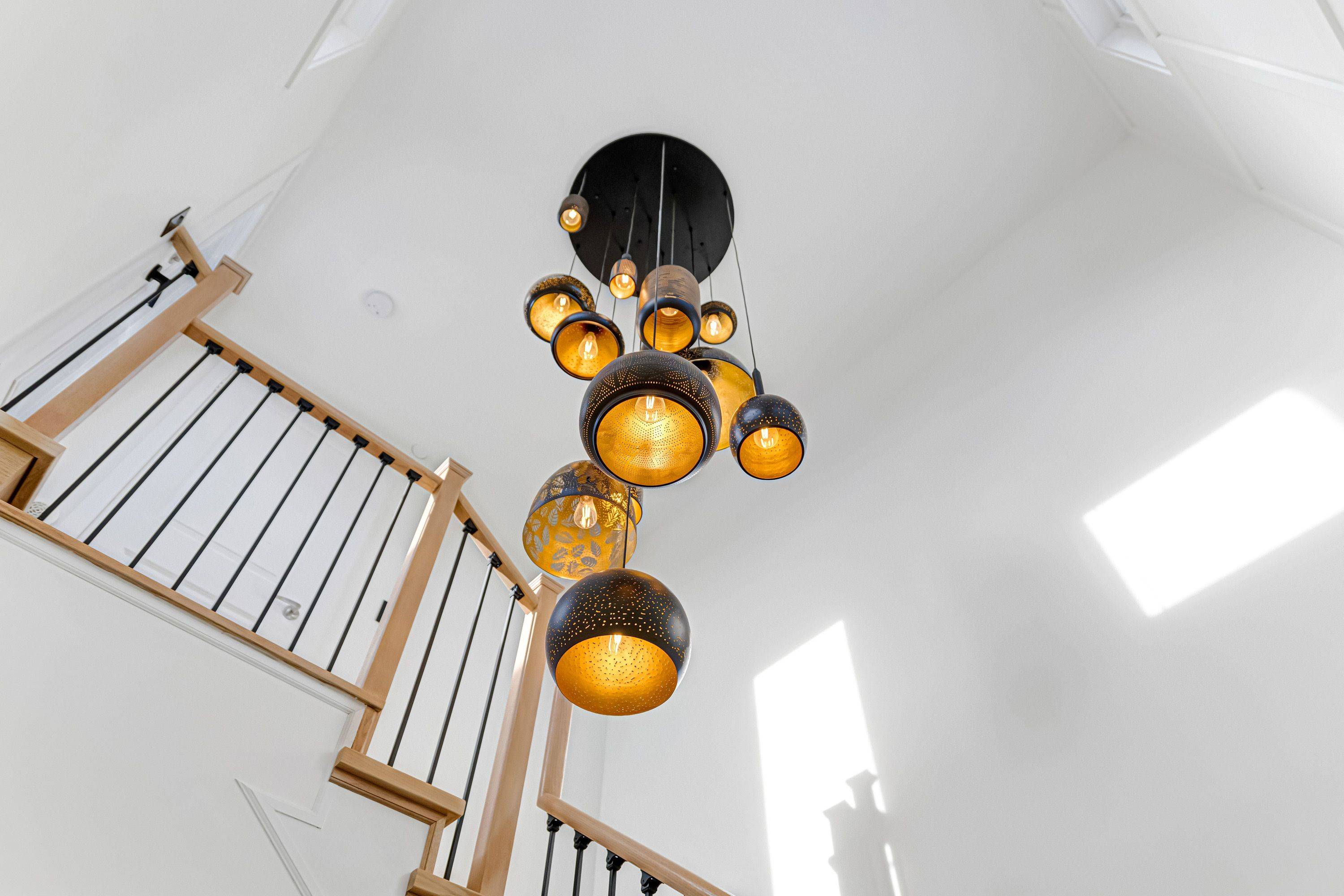 Richmond Hill, ON L4E 1G9,9 Credit LN