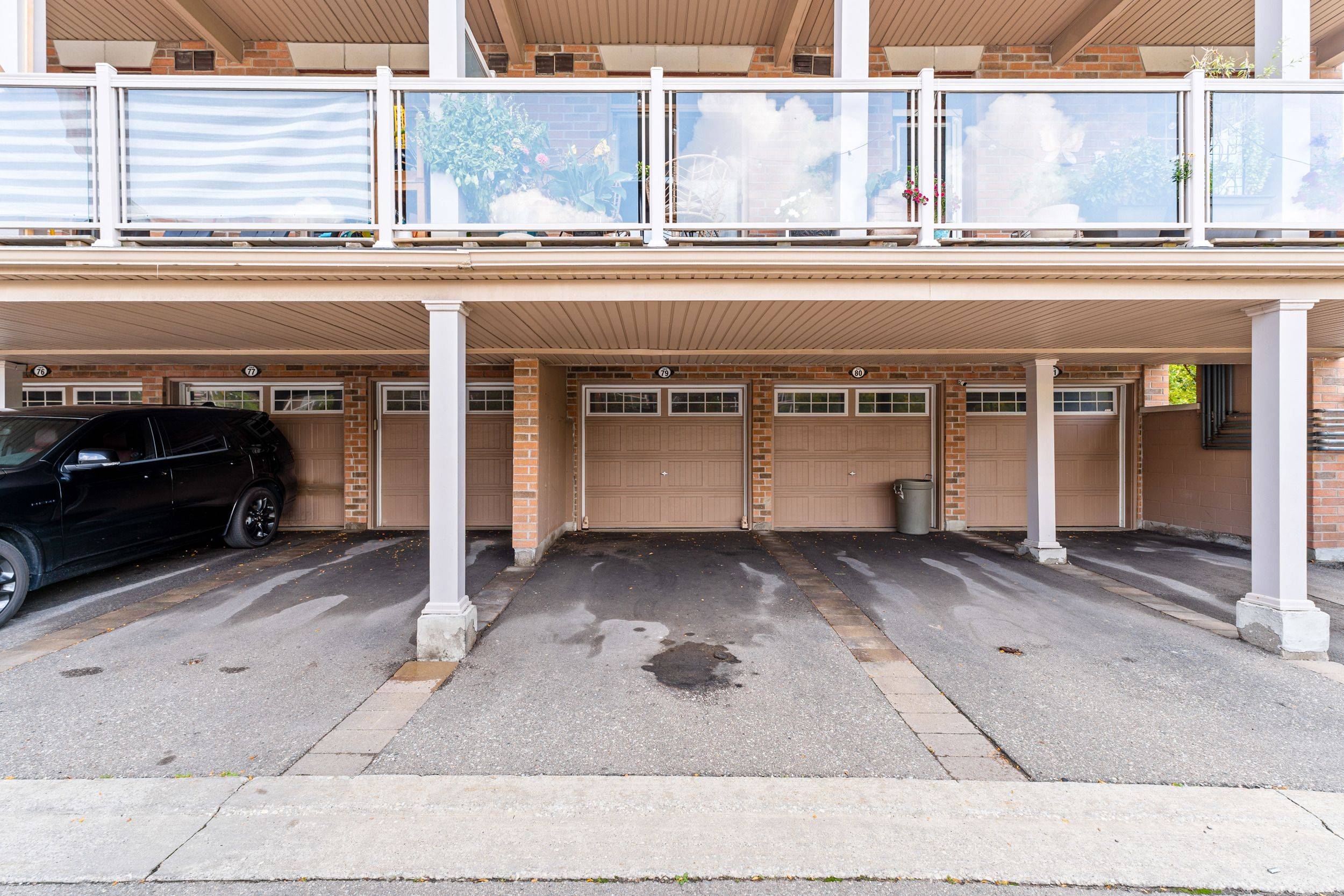 Brampton, ON L6S 0E6,180 Howden BLVD #79