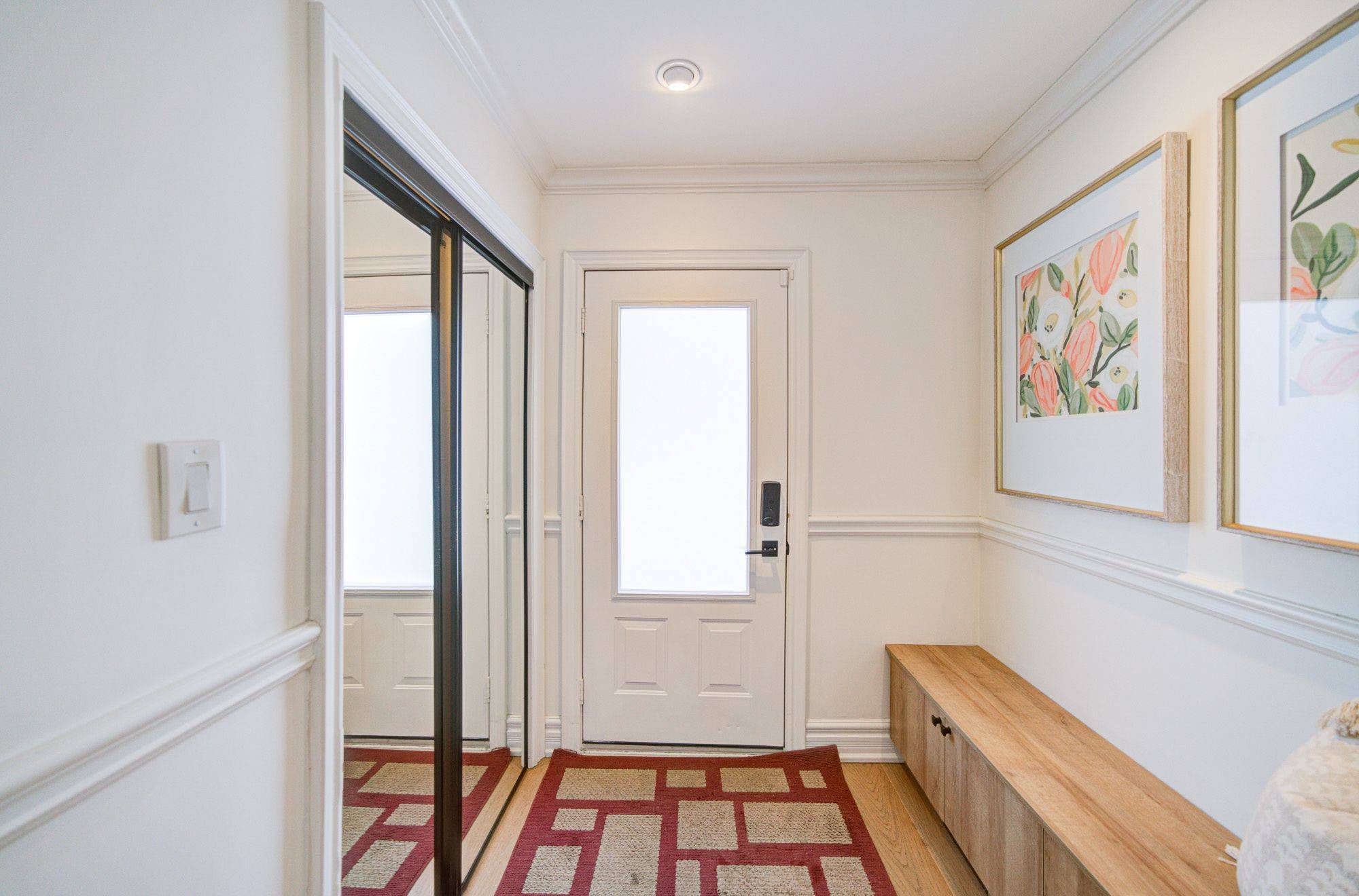 Oakville, ON L6K 3N6,409 River Side DR